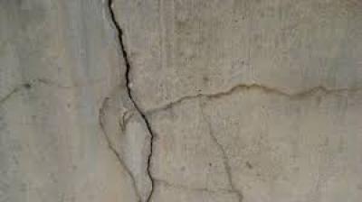 Repairing cracks in concrete using the MICP method.