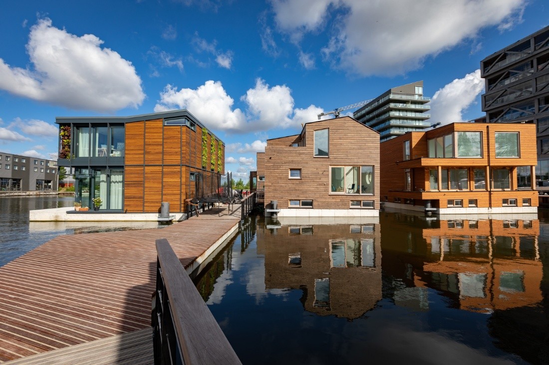Floating Houses Amsterdam – Dutch Floating Houses Against Climate Change
