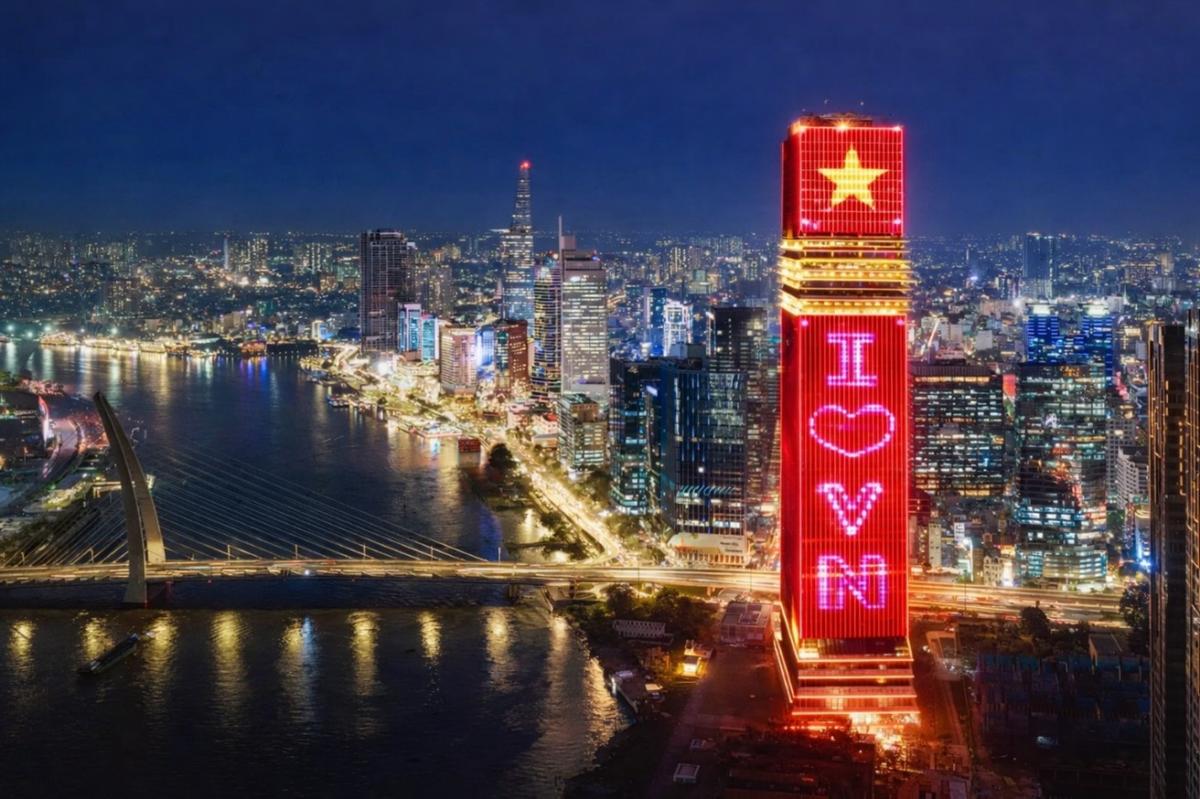 Choáng ngợp với hệ thống đèn LED mặt dựng của Saigon Marina IFC 5 điều “WOW” bạn chưa biết?